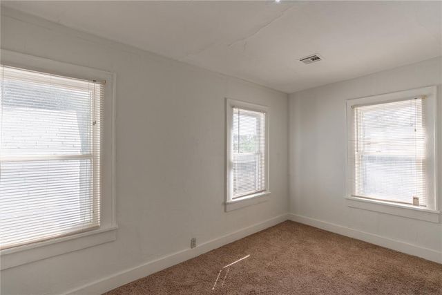 3004 Pioneer Avenue, Oklahoma City, OK 73107