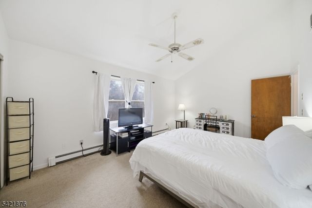 28 Village Dr, Hamburg Boro, NJ 07419