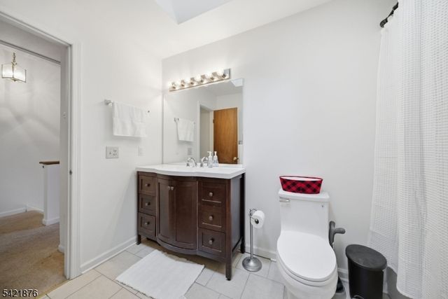 28 Village Dr, Hamburg Boro, NJ 07419