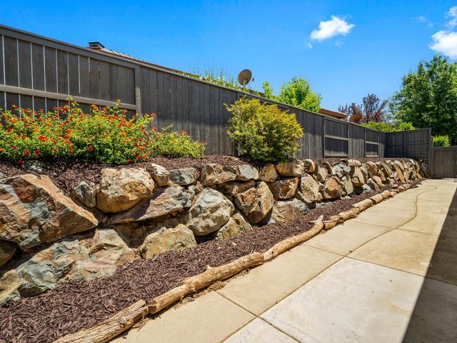 5040 Garlenda Dr, El Dorado Hills, CA 95762