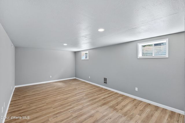 5819 E Roger DR, Post Falls, ID 83854