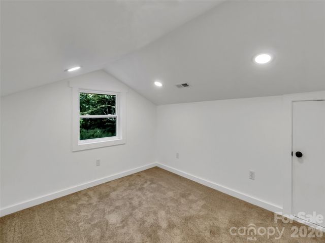 535 Hemlock Loop, Maggie Valley, NC 28751