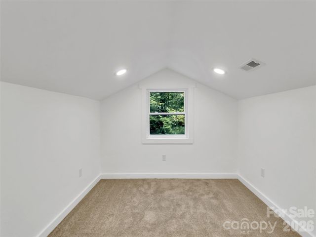 535 Hemlock Loop, Maggie Valley, NC 28751
