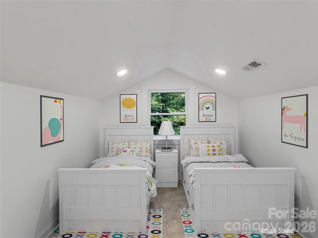 535 Hemlock Loop, Maggie Valley, NC 28751
