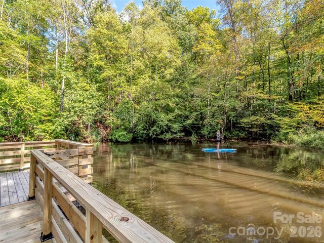 535 Hemlock Loop, Maggie Valley, NC 28751