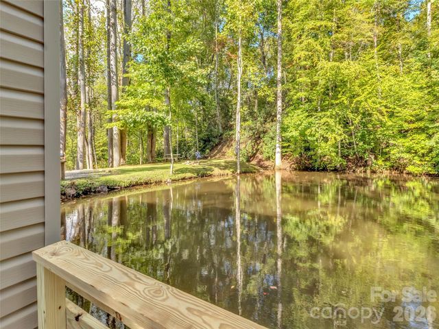 535 Hemlock Loop, Maggie Valley, NC 28751