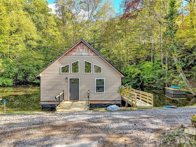 535 Hemlock Loop, Maggie Valley, NC 28751
