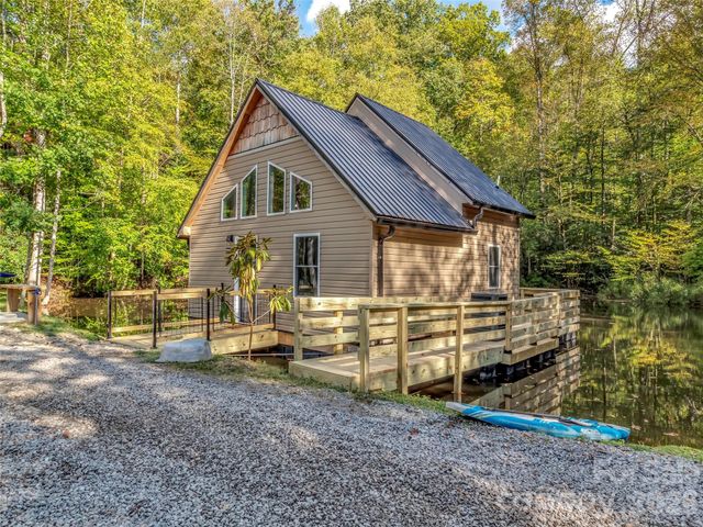 535 Hemlock Loop, Maggie Valley, NC 28751