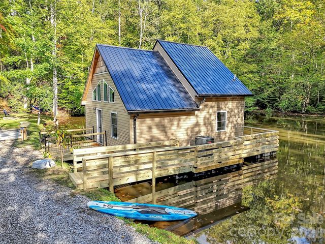 535 Hemlock Loop, Maggie Valley, NC 28751