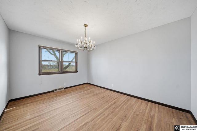 1811 S 133rd Street, Omaha, NE 68144