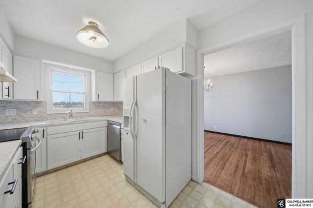 1811 S 133rd Street, Omaha, NE 68144