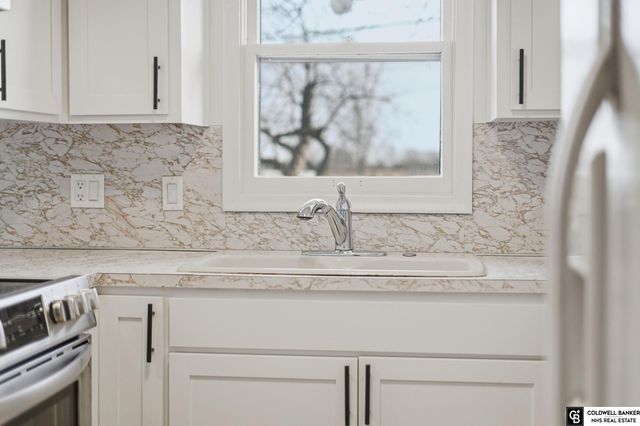 1811 S 133rd Street, Omaha, NE 68144