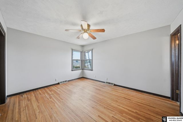 1811 S 133rd Street, Omaha, NE 68144