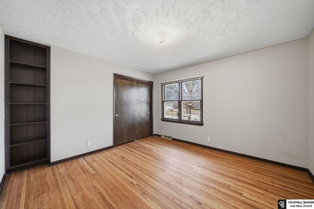 1811 S 133rd Street, Omaha, NE 68144