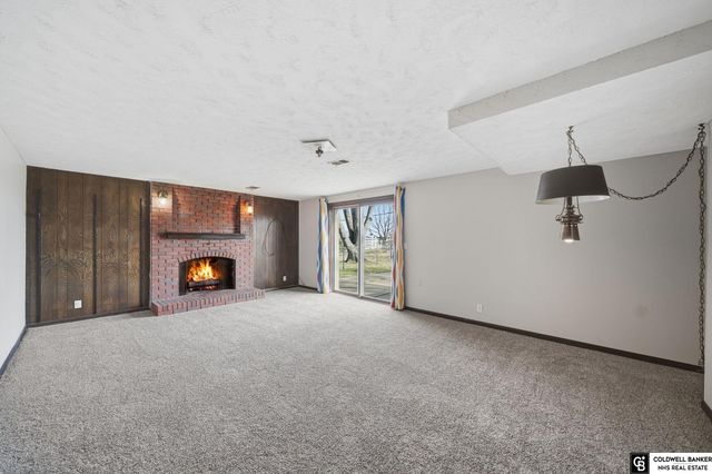 1811 S 133rd Street, Omaha, NE 68144