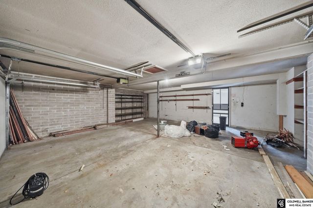 1811 S 133rd Street, Omaha, NE 68144