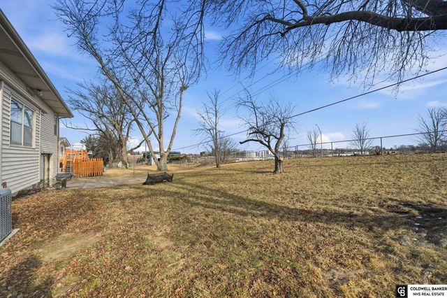 1811 S 133rd Street, Omaha, NE 68144