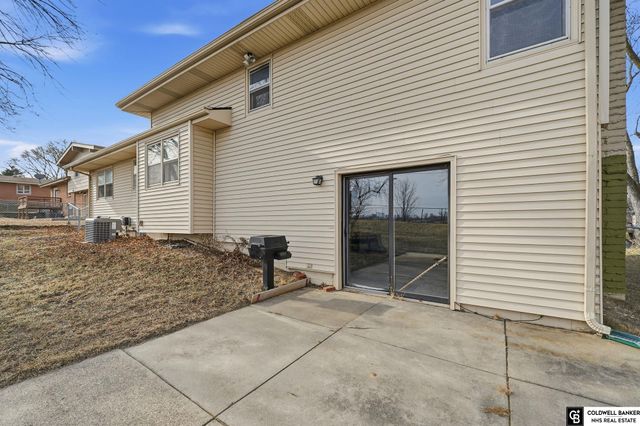 1811 S 133rd Street, Omaha, NE 68144