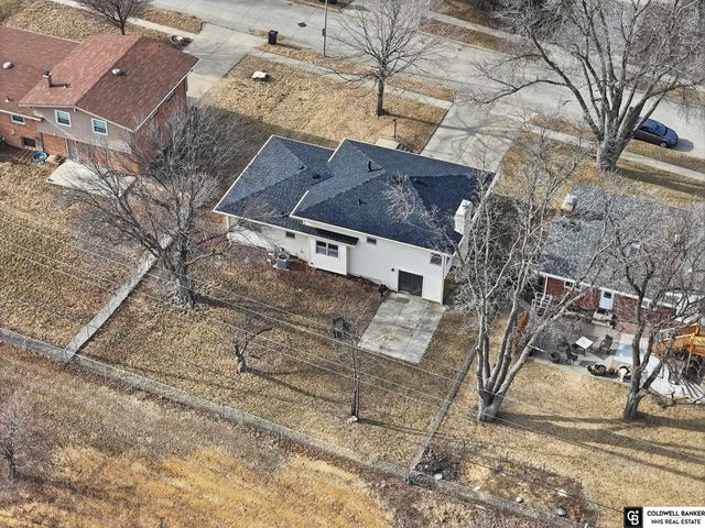 1811 S 133rd Street, Omaha, NE 68144