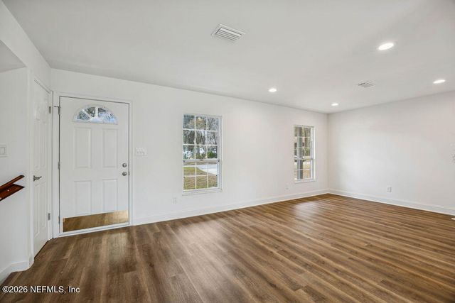 11742 JOCELYN Road, Jacksonville, FL 32225