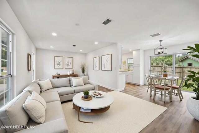 11742 JOCELYN Road, Jacksonville, FL 32225