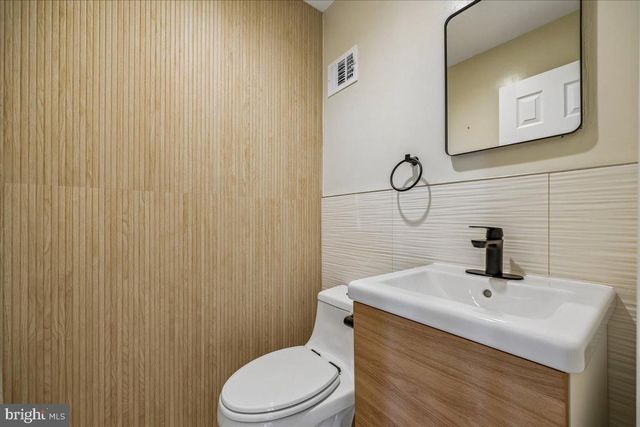 11506 STONEWOOD LN, Rockville, MD 20852
