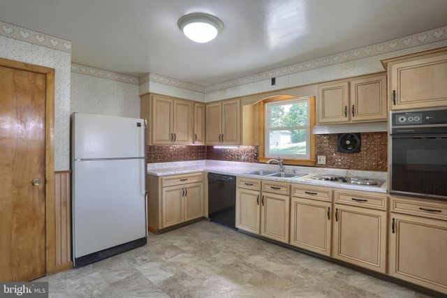 681 N 67TH ST, Harrisburg, PA 17111