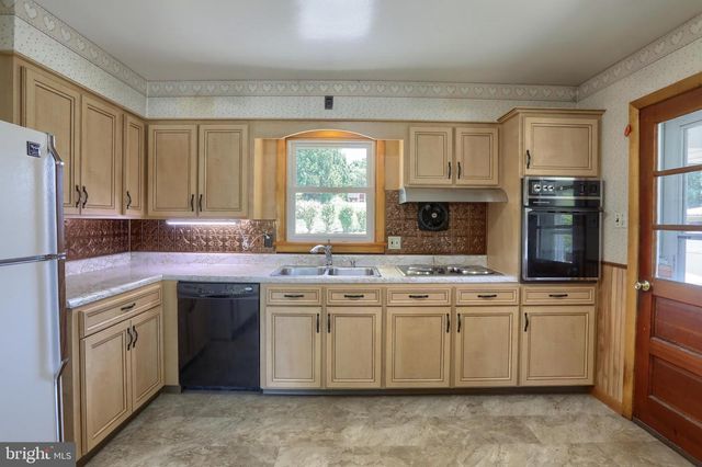 681 N 67TH ST, Harrisburg, PA 17111