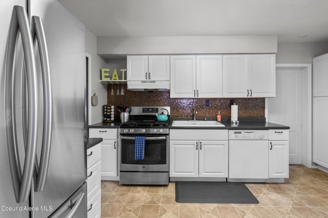 606 N 4th Ave, Sandpoint, ID 83864