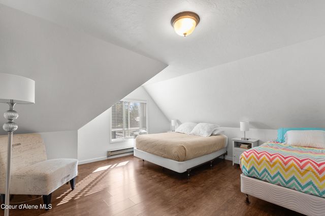 606 N 4th Ave, Sandpoint, ID 83864