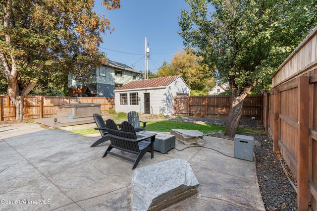 606 N 4th Ave, Sandpoint, ID 83864