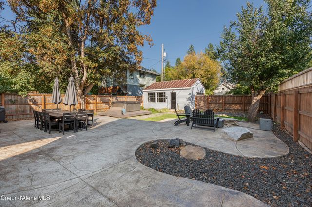 606 N 4th Ave, Sandpoint, ID 83864