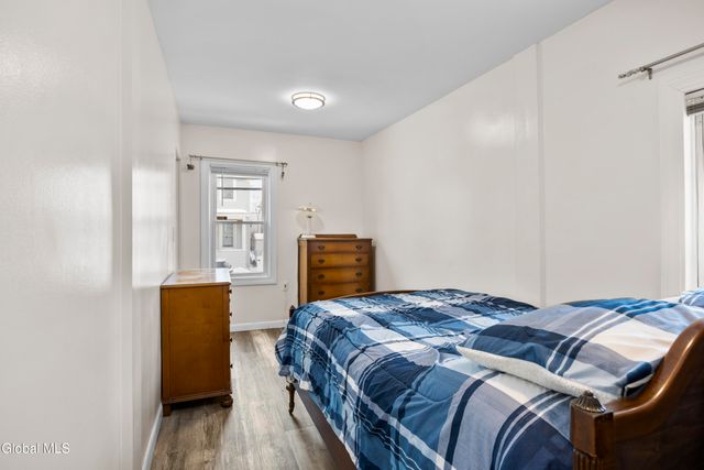 25 Chestnut Street, Cohoes, NY 12047