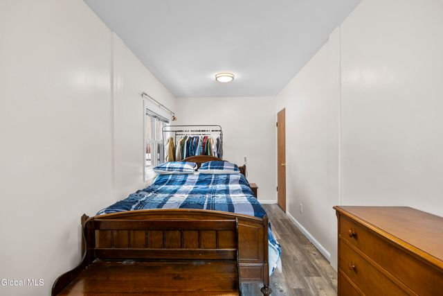 25 Chestnut Street, Cohoes, NY 12047