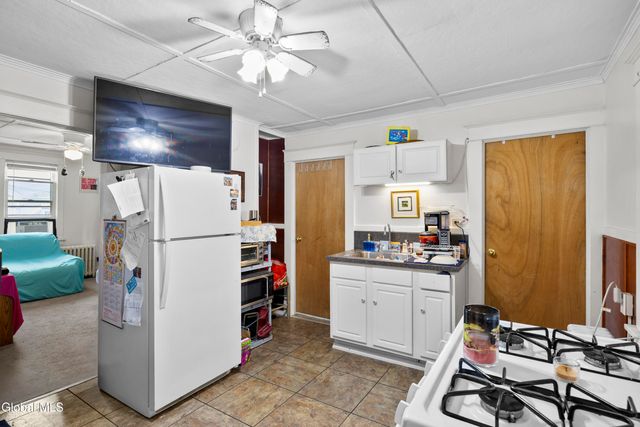 25 Chestnut Street, Cohoes, NY 12047