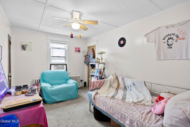 25 Chestnut Street, Cohoes, NY 12047