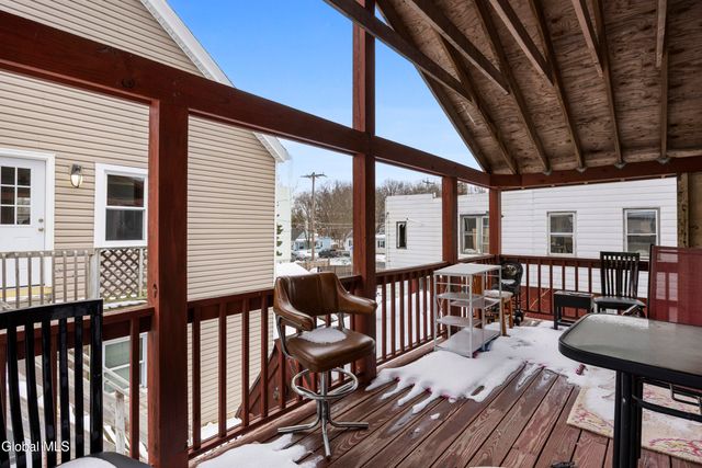 25 Chestnut Street, Cohoes, NY 12047