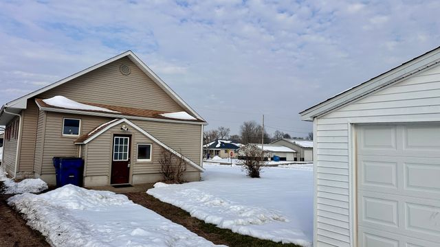 504 W Poplar Street, West Frankfort, IL 62896