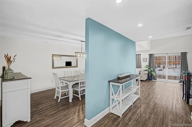 168 Gothic Circle, Manorville, NY 11949