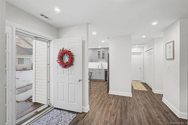 168 Gothic Circle, Manorville, NY 11949