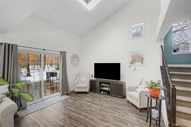 168 Gothic Circle, Manorville, NY 11949