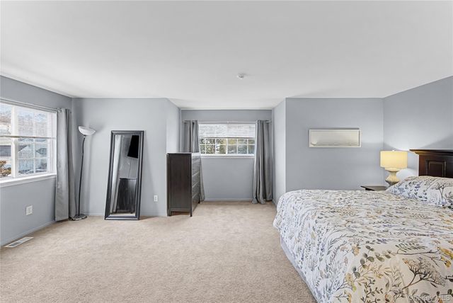 168 Gothic Circle, Manorville, NY 11949