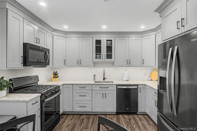 168 Gothic Circle, Manorville, NY 11949