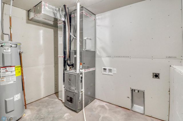 7043 Benji Lane, Horace, ND 58047