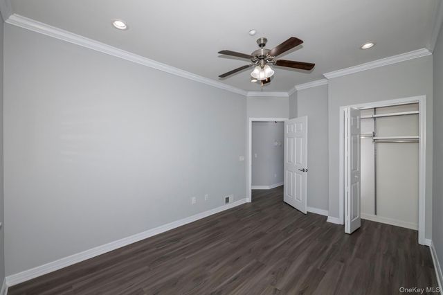 216 Center Court 216, Medford, NY 11763