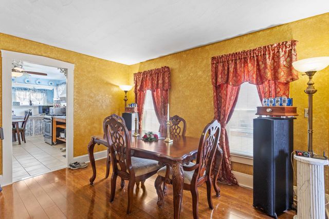 14 Cottage Street, Nashua, NH 03060