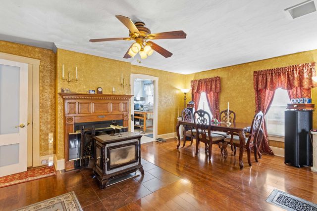 14 Cottage Street, Nashua, NH 03060