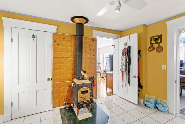 14 Cottage Street, Nashua, NH 03060