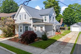 14 Cottage Street, Nashua, NH 03060