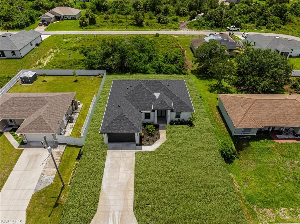 529 Kilgour AVE, LEHIGH ACRES, FL 33974 — photo 2